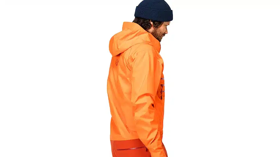 opplanet-norrona-lofoten-gore-tex-pro-one-piece-unisex-rooibos-tea-extra-large-1041-17-5510-xl-av-2